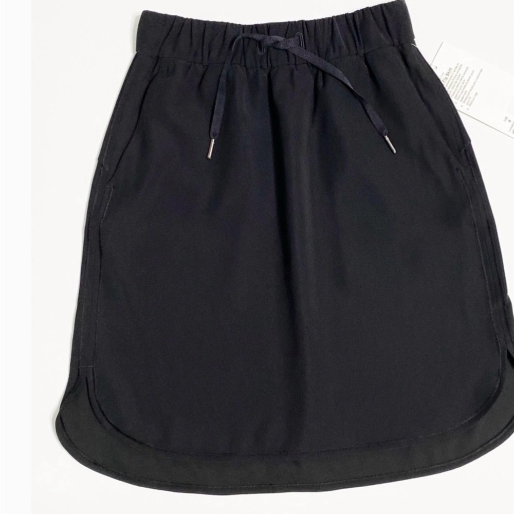Lululemon brand new on the fly skirt